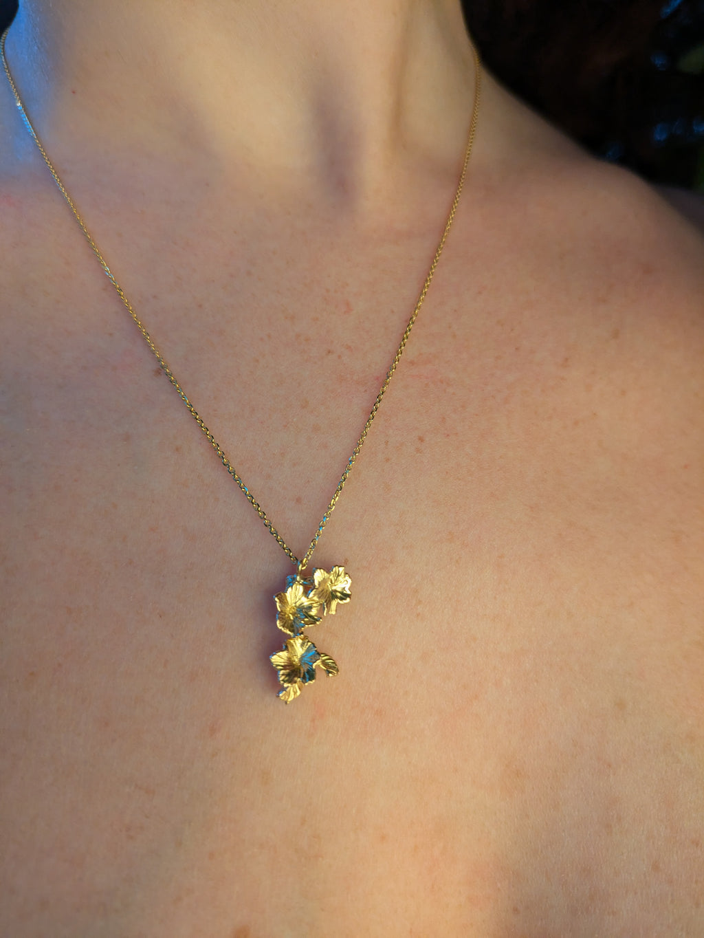 Love in a mist flower pendant