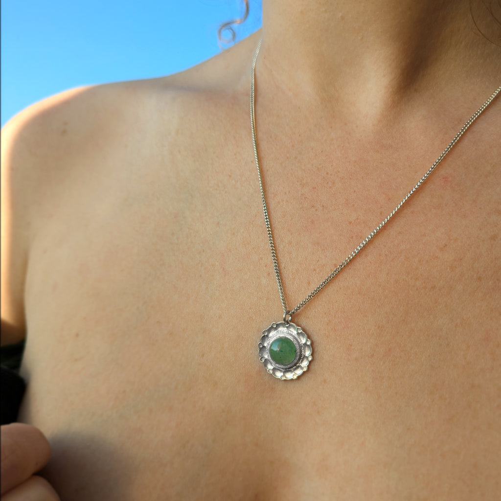 Spring pendant