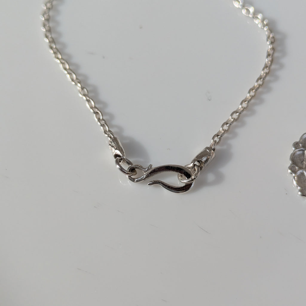 Spring pendant